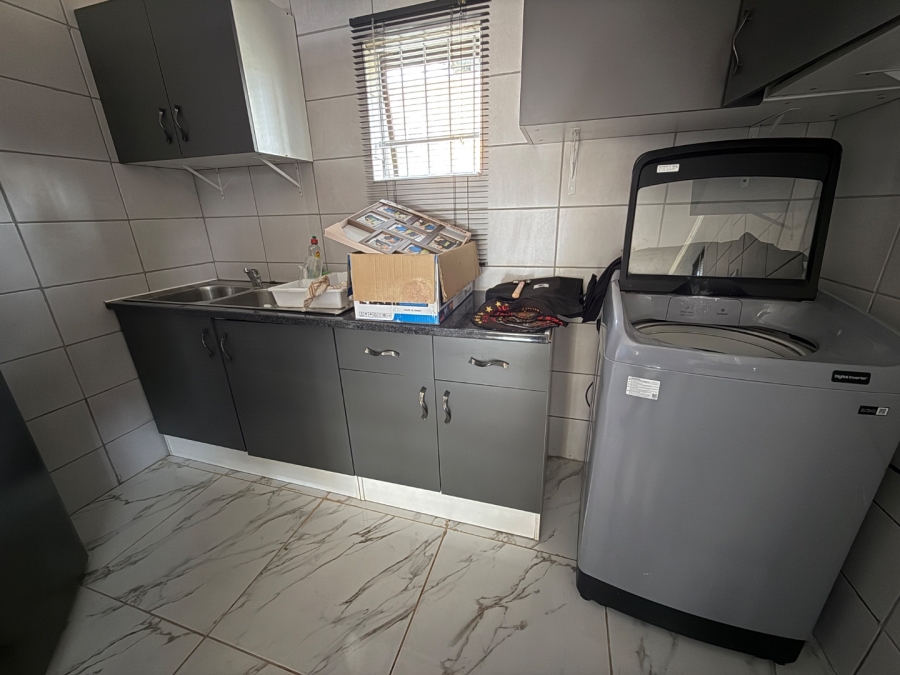 3 Bedroom Property for Sale in Witpoortjie Gauteng