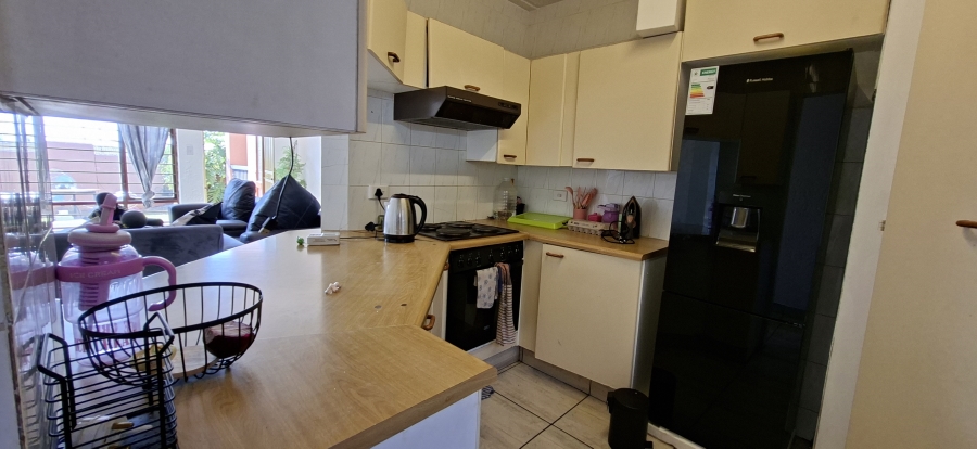 2 Bedroom Property for Sale in Little Falls Gauteng