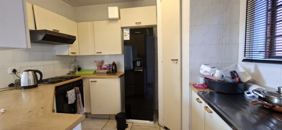 2 Bedroom Property for Sale in Little Falls Gauteng
