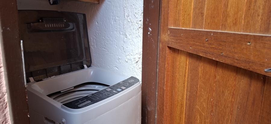 2 Bedroom Property for Sale in Little Falls Gauteng
