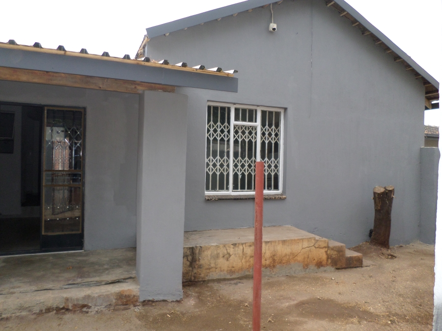 To Let 2 Bedroom Property for Rent in Knoppieslaagte Gauteng