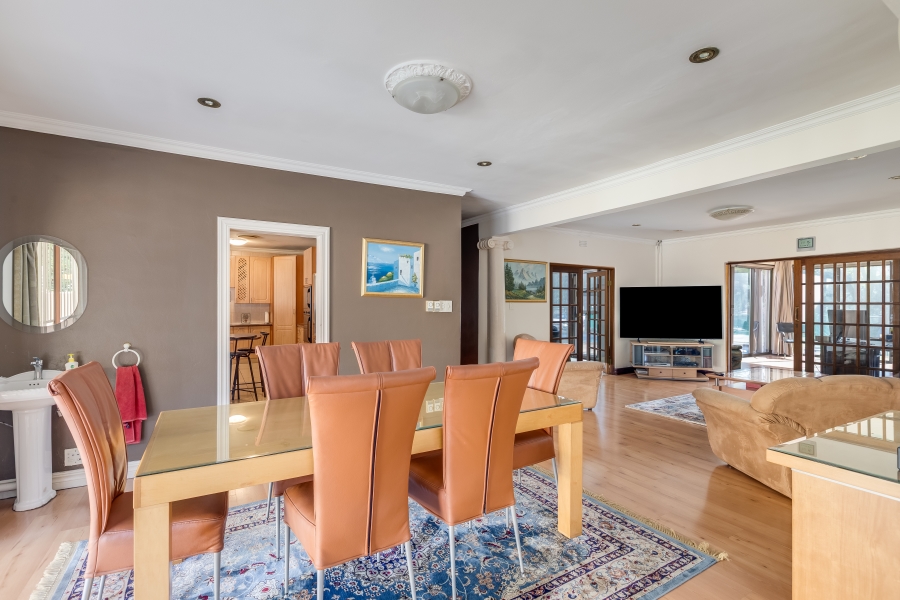 7 Bedroom Property for Sale in Morningside Gauteng