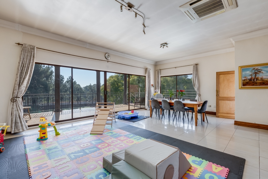7 Bedroom Property for Sale in Morningside Gauteng