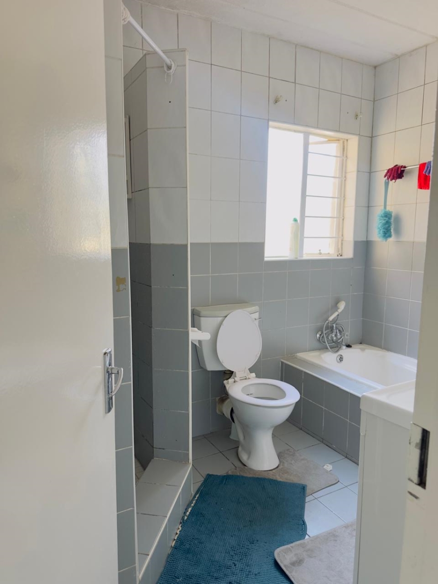 2 Bedroom Property for Sale in President Park Gauteng