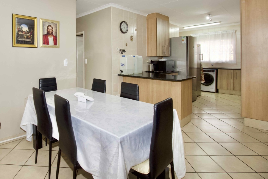 4 Bedroom Property for Sale in Paramount Estate Gauteng