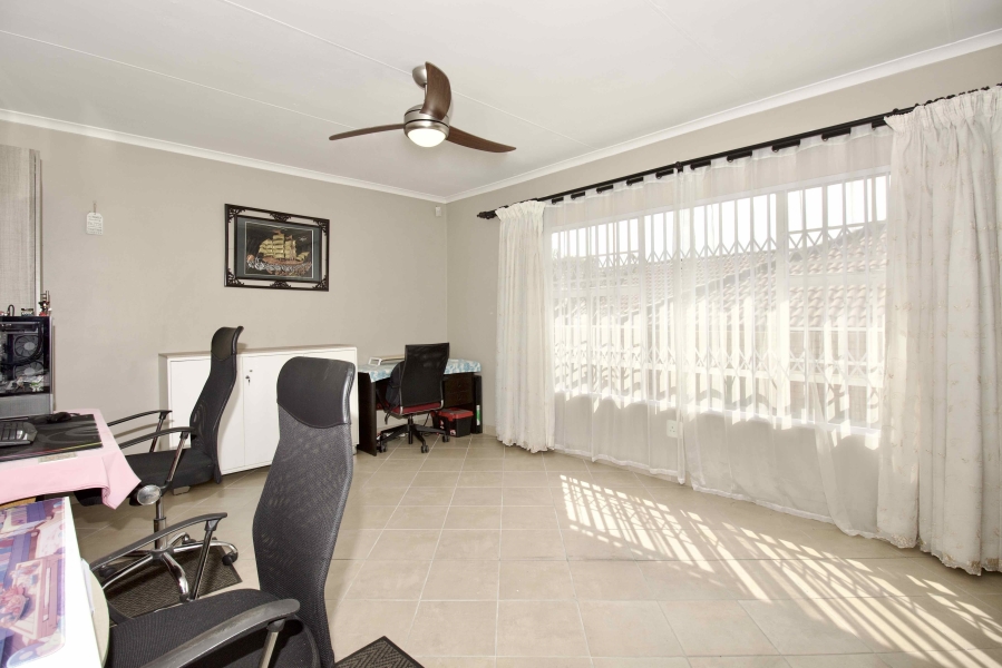 4 Bedroom Property for Sale in Paramount Estate Gauteng