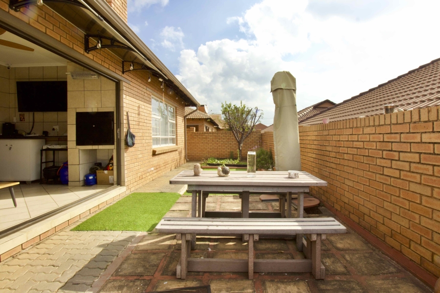 4 Bedroom Property for Sale in Paramount Estate Gauteng