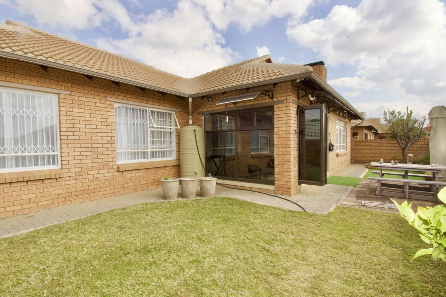 4 Bedroom Property for Sale in Paramount Estate Gauteng