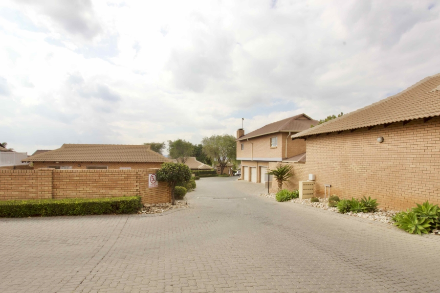 4 Bedroom Property for Sale in Paramount Estate Gauteng