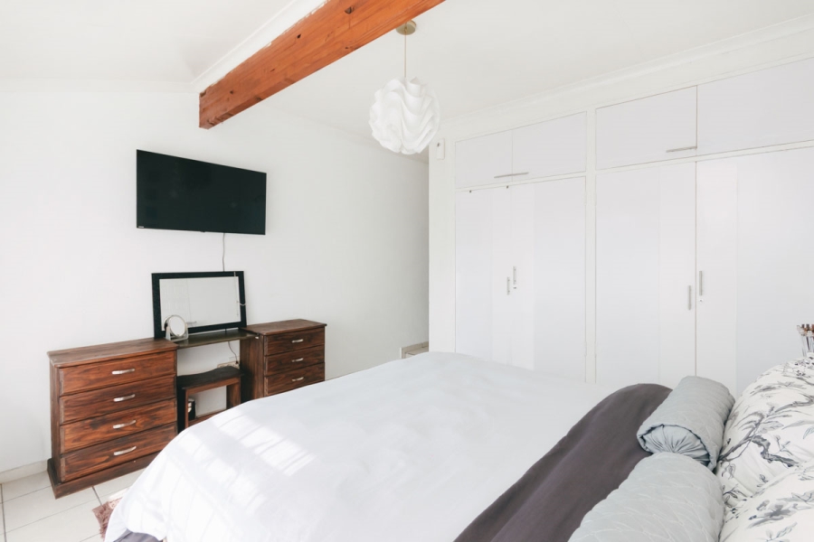 2 Bedroom Property for Sale in Weltevreden Park Gauteng