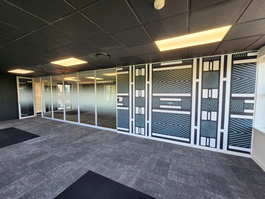 To Let Commercial Property for Rent in Barlow Park Gauteng