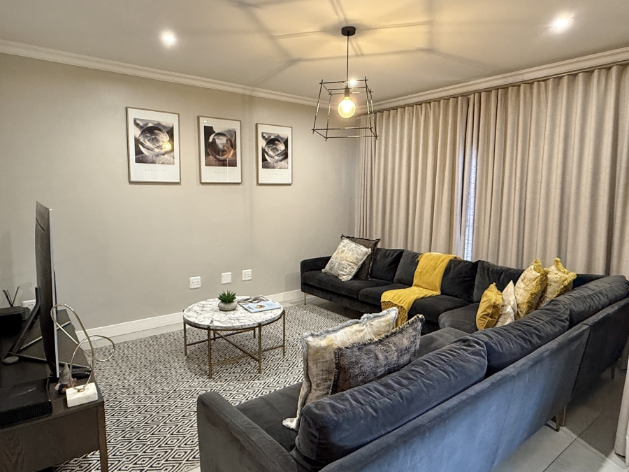 To Let 4 Bedroom Property for Rent in Olympus AH Gauteng