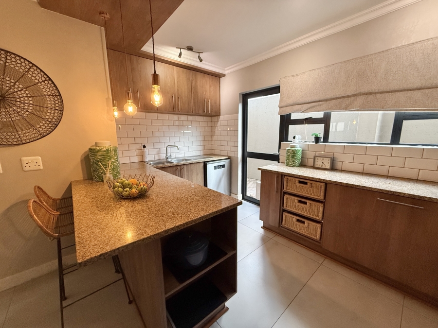 To Let 4 Bedroom Property for Rent in Olympus AH Gauteng