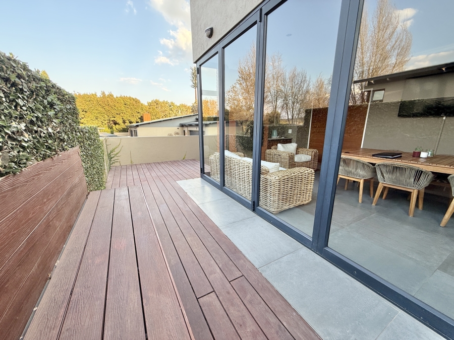 To Let 4 Bedroom Property for Rent in Olympus AH Gauteng