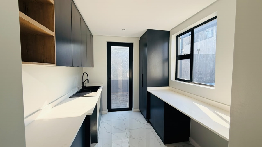 4 Bedroom Property for Sale in Fountainbrook Estate Gauteng