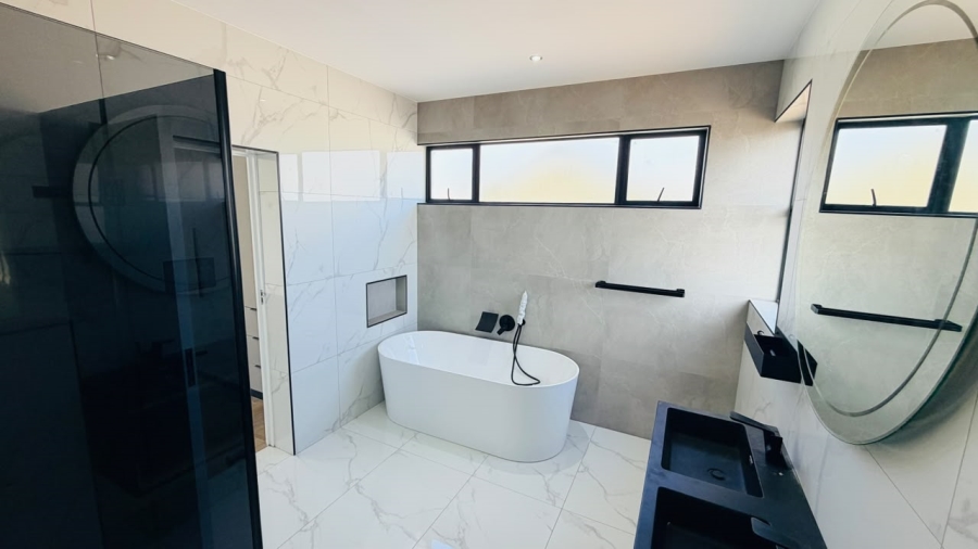 4 Bedroom Property for Sale in Fountainbrook Estate Gauteng