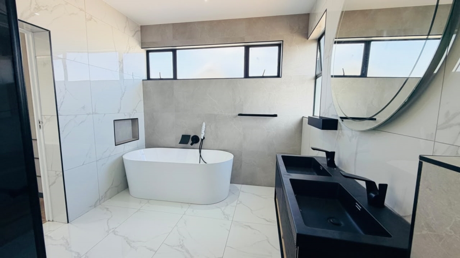 4 Bedroom Property for Sale in Fountainbrook Estate Gauteng