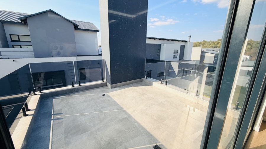 4 Bedroom Property for Sale in Fountainbrook Estate Gauteng