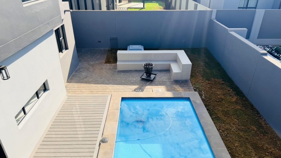 4 Bedroom Property for Sale in Fountainbrook Estate Gauteng