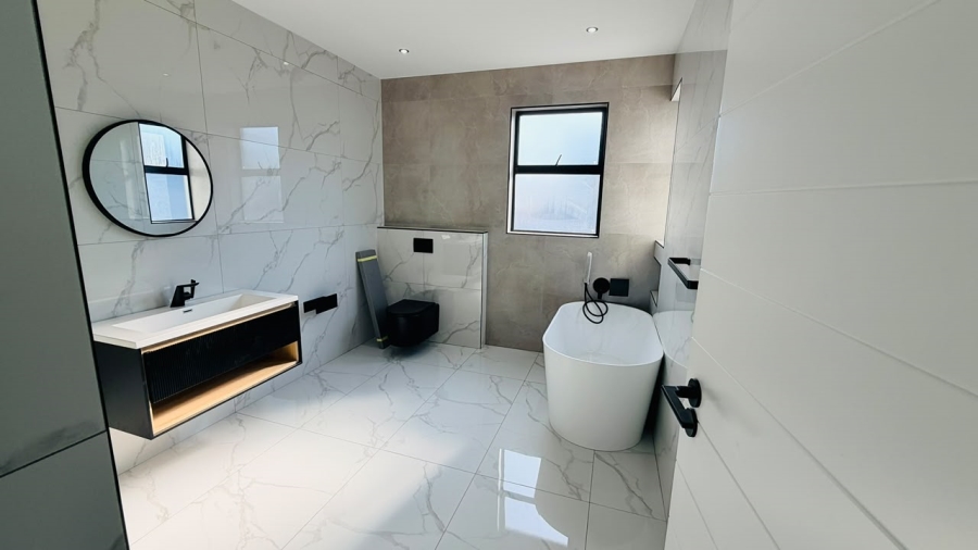 4 Bedroom Property for Sale in Fountainbrook Estate Gauteng
