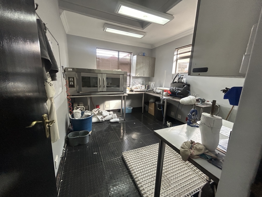 To Let Commercial Property for Rent in Route 21 Business Park Gauteng
