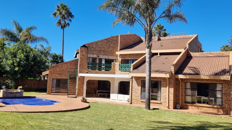 6 Bedroom Property for Sale in Sunward Park Gauteng
