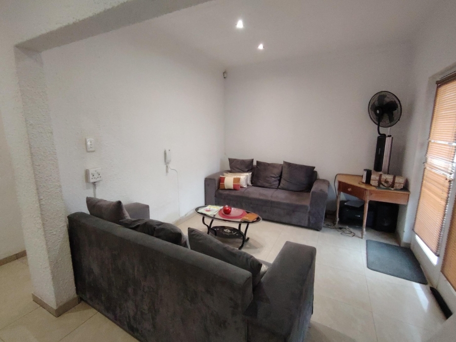 7 Bedroom Property for Sale in Aston Manor Gauteng