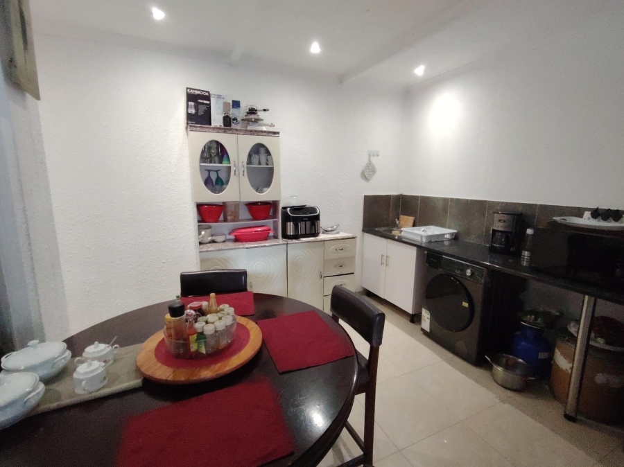 7 Bedroom Property for Sale in Aston Manor Gauteng