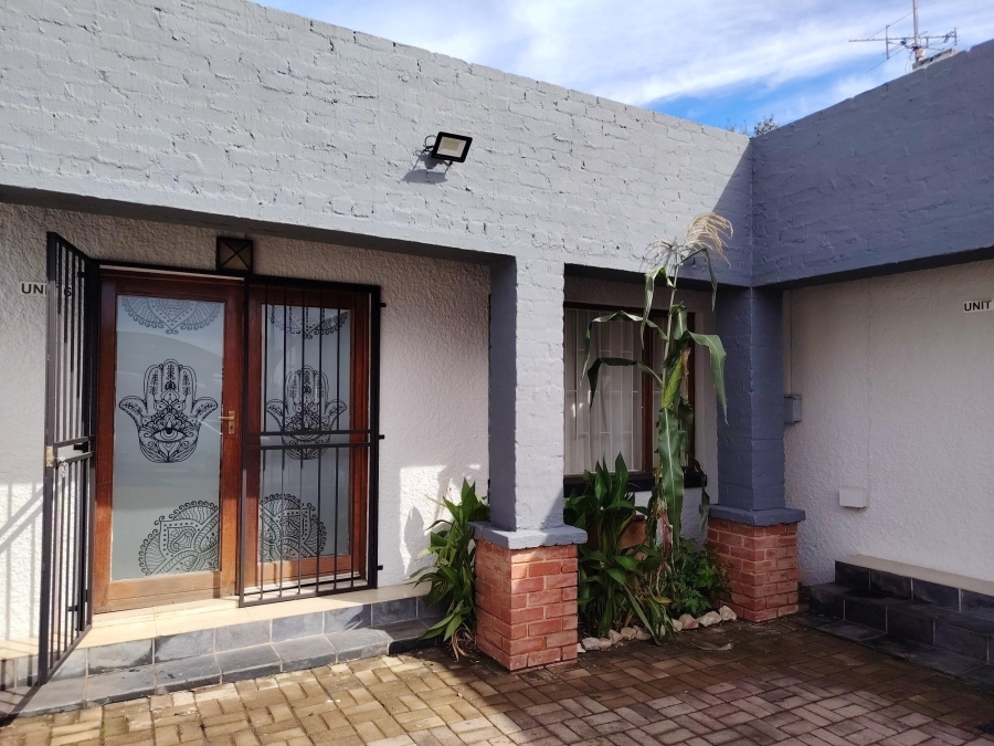 7 Bedroom Property for Sale in Aston Manor Gauteng