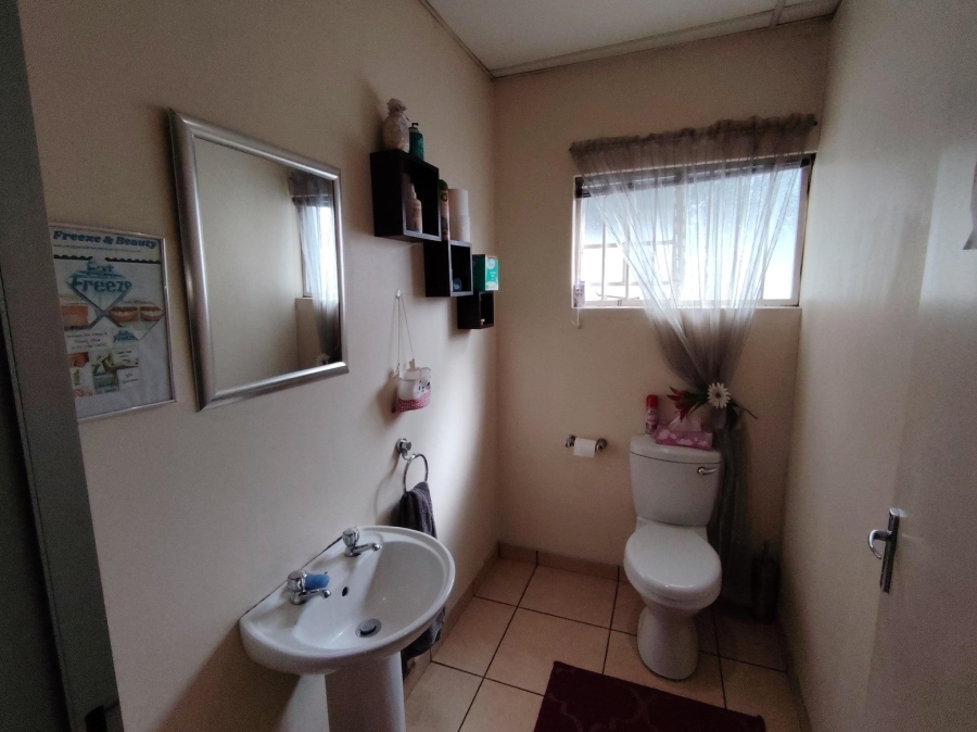 7 Bedroom Property for Sale in Aston Manor Gauteng
