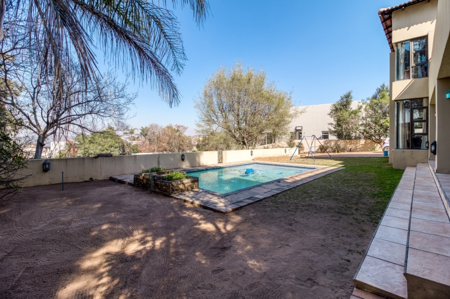 To Let 4 Bedroom Property for Rent in Dainfern Golf Estate Gauteng