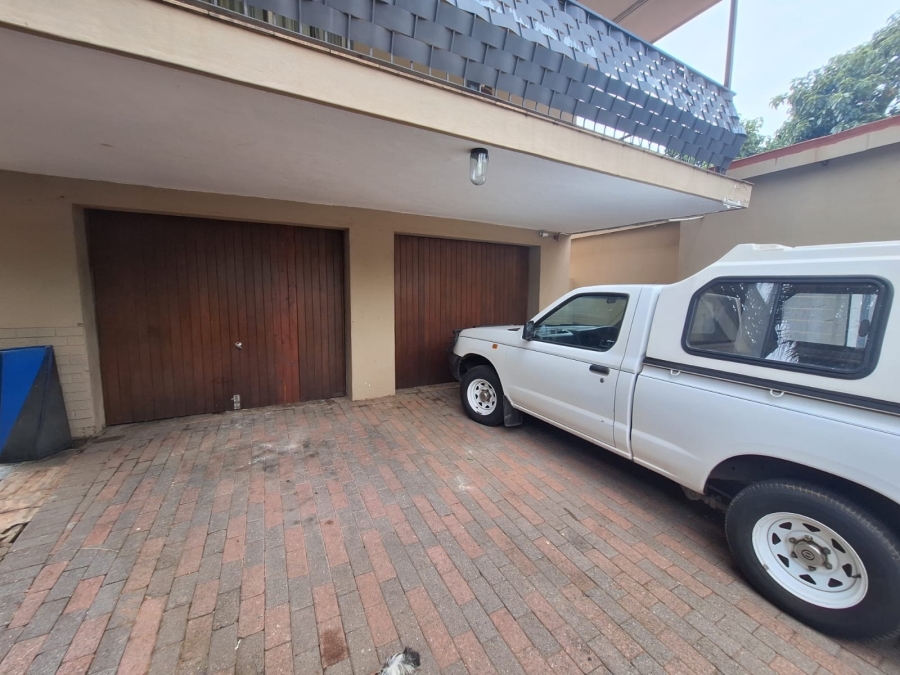 5 Bedroom Property for Sale in Annlin Gauteng