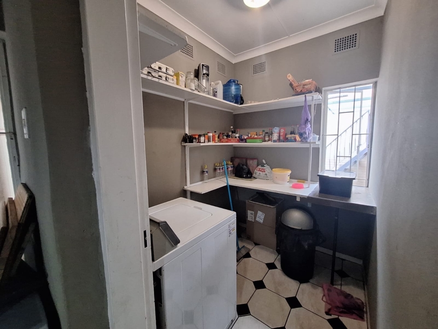 5 Bedroom Property for Sale in Annlin Gauteng