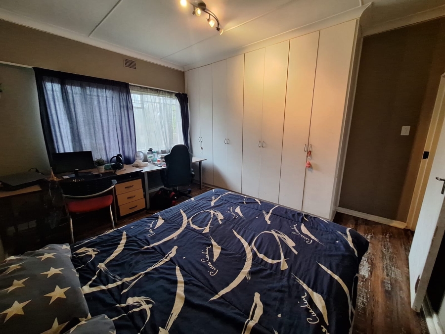 5 Bedroom Property for Sale in Annlin Gauteng