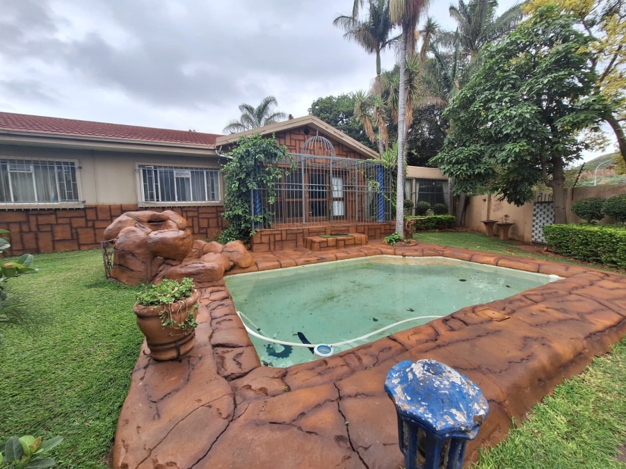 5 Bedroom Property for Sale in Annlin Gauteng