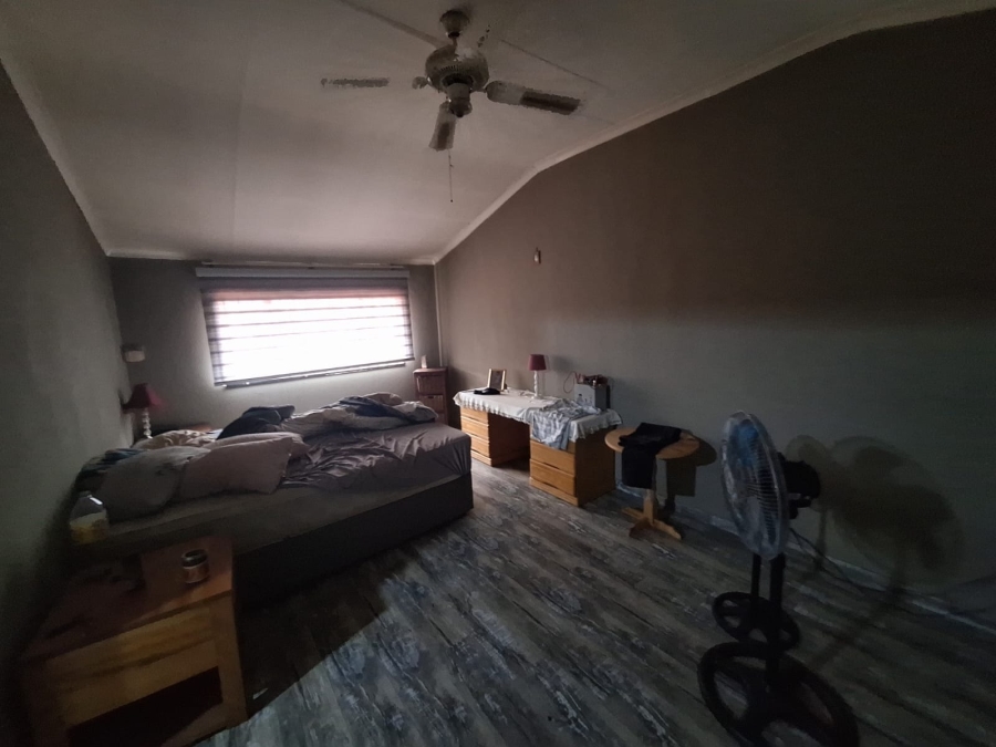 5 Bedroom Property for Sale in Annlin Gauteng