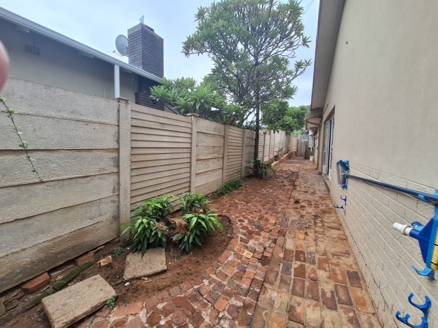 5 Bedroom Property for Sale in Annlin Gauteng