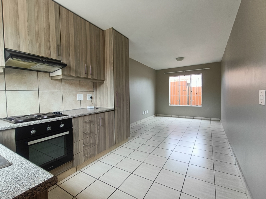 2 Bedroom Property for Sale in Turf Club Gauteng