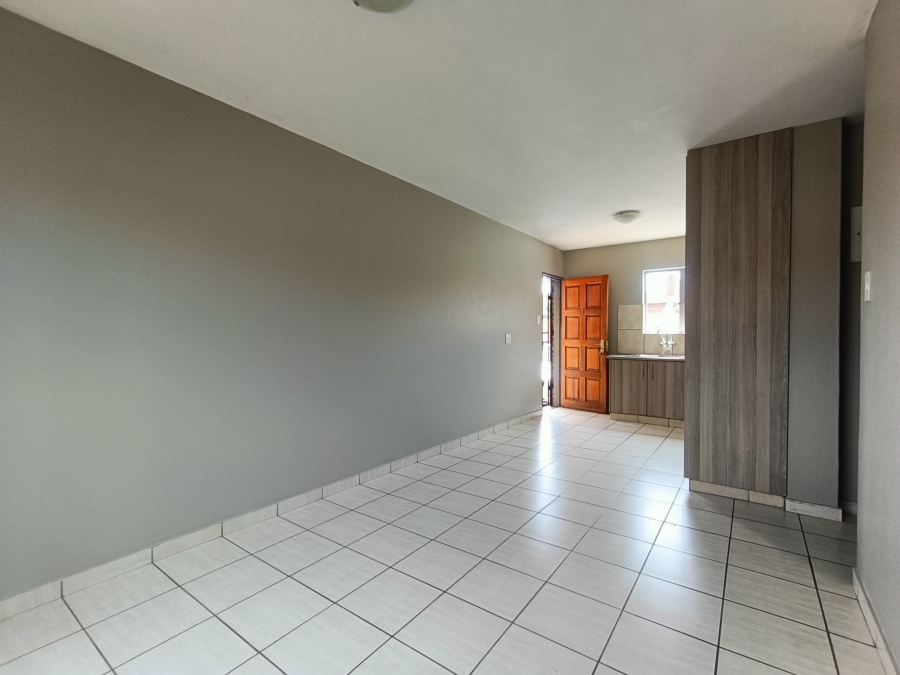 2 Bedroom Property for Sale in Turf Club Gauteng