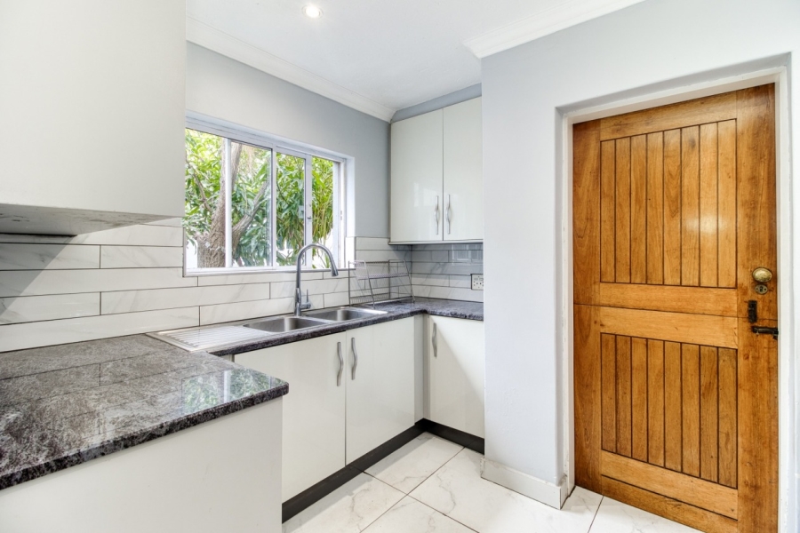 To Let 4 Bedroom Property for Rent in Dainfern Golf Estate Gauteng