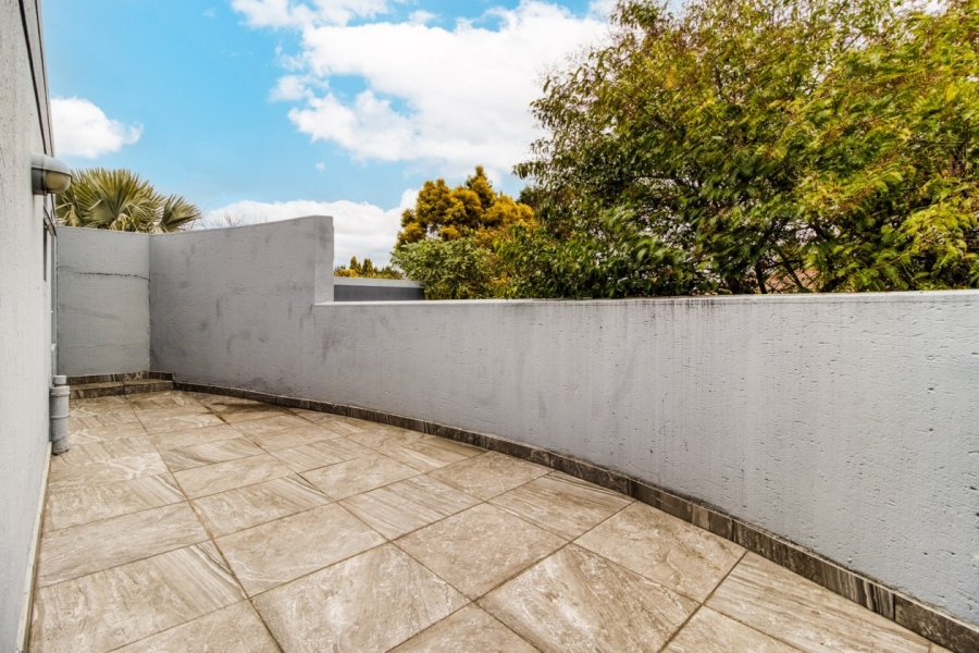 To Let 4 Bedroom Property for Rent in Dainfern Golf Estate Gauteng