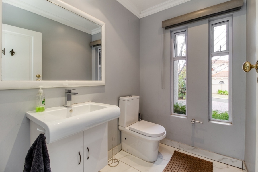 To Let 4 Bedroom Property for Rent in Dainfern Golf Estate Gauteng