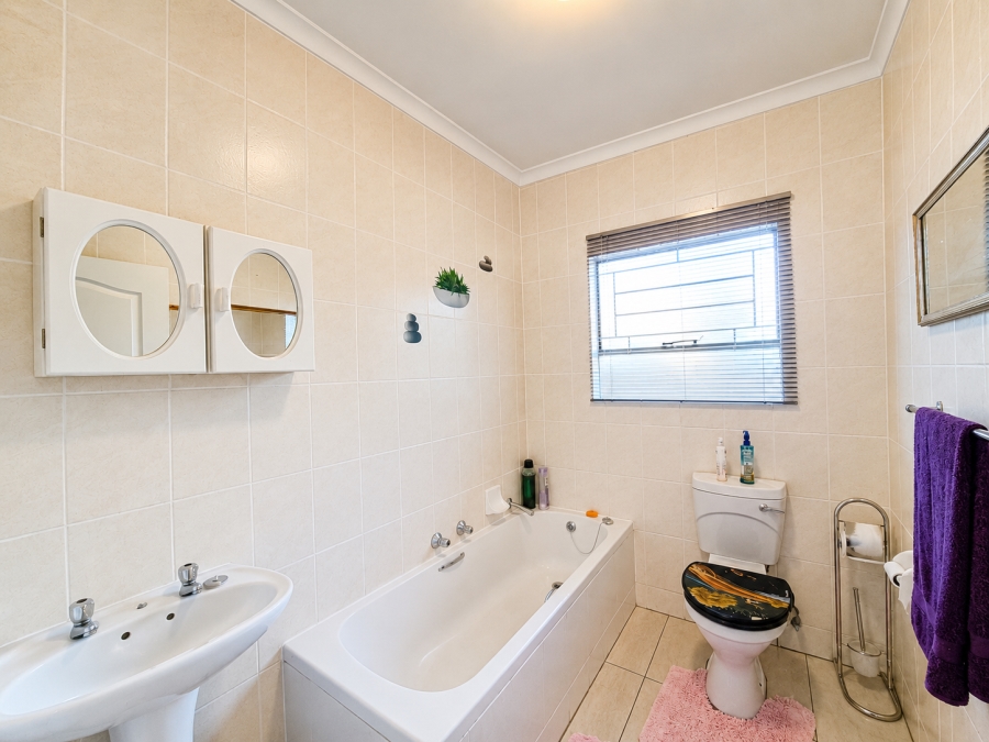 3 Bedroom Property for Sale in Celtisdal Gauteng