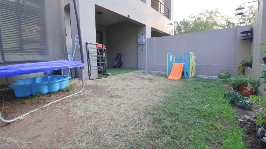 To Let 2 Bedroom Property for Rent in Lonehill Gauteng