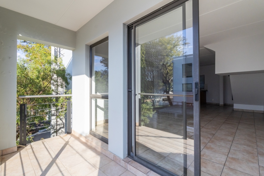 To Let 2 Bedroom Property for Rent in Magaliessig Gauteng