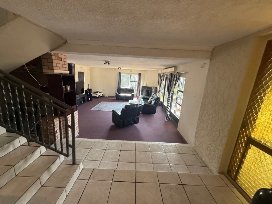 5 Bedroom Property for Sale in Ormonde Gauteng