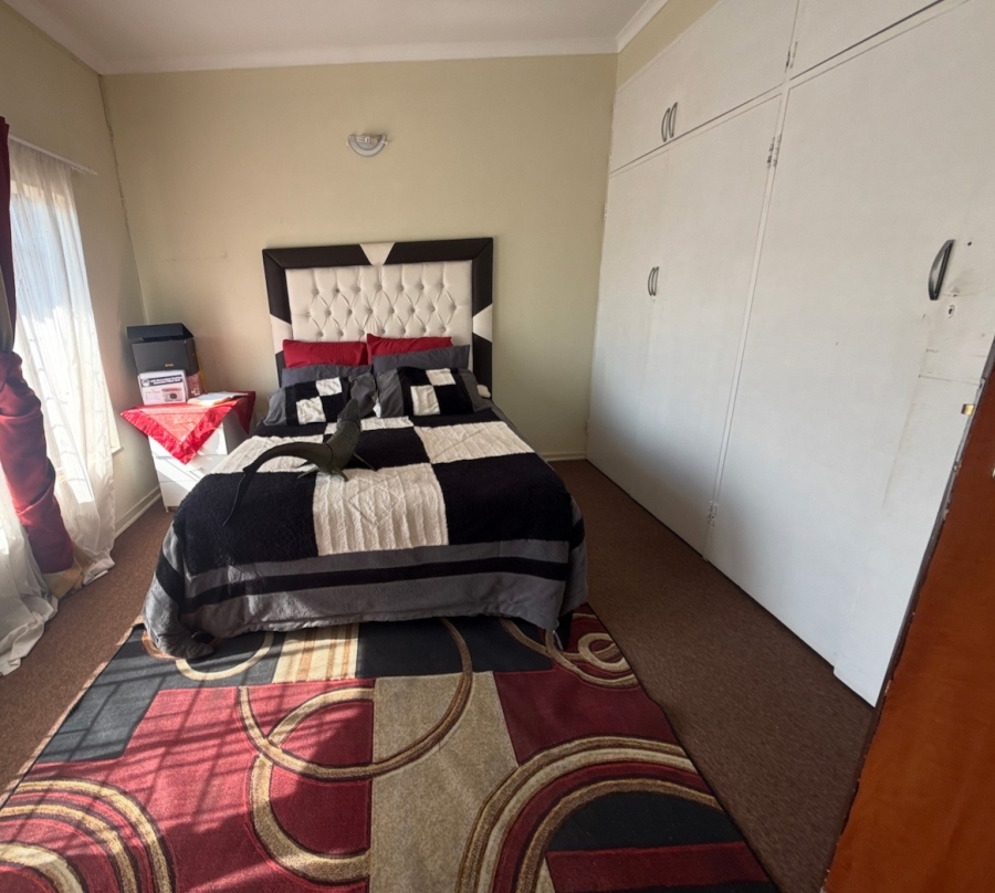 5 Bedroom Property for Sale in Ormonde Gauteng