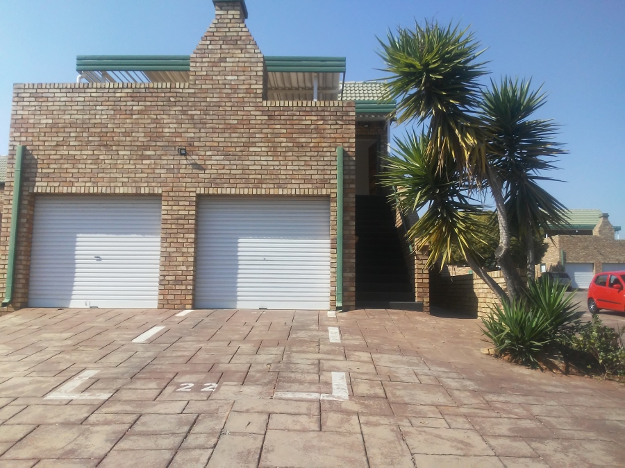 To Let 2 Bedroom Property for Rent in Die Hoewes Gauteng