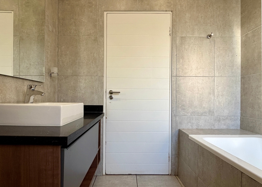 To Let 3 Bedroom Property for Rent in Six Fountains Residential Estate Gauteng
