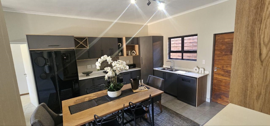 To Let 3 Bedroom Property for Rent in Boardwalk Villas Gauteng